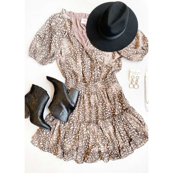 NWOT Buddy Love Dalmation Print Balloon Sleeve Brown Ruffle Dress Women’s Size M - Picture 2 of 11